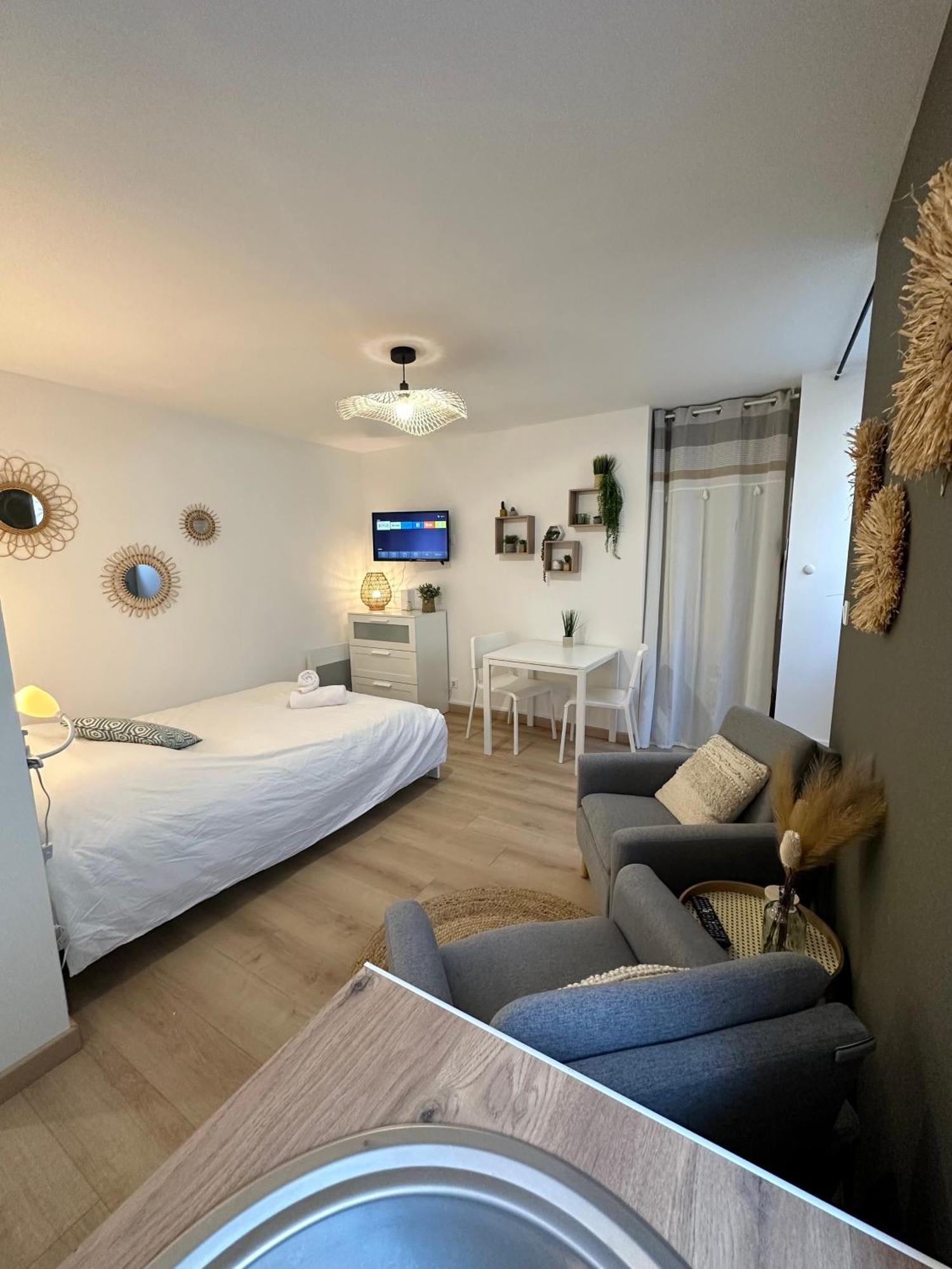 Le Vegetal / Nay Centre Apartman Kültér fotó